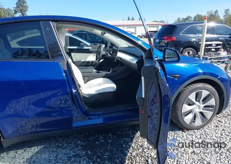 2020 Tesla Model Y Long Range Dual Motor All-Wheel Drive из США, поврежденный, VIN 5YJYGDEE8LF031142